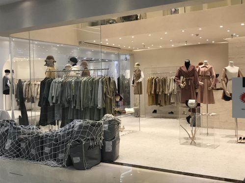 服裝批發(fā) 2020年實體轉(zhuǎn)戰(zhàn)直播間后,帶你考察廣州線下檔口實況 入門級講解